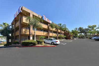 متل 6 سان دیگو میسشن والی ایست