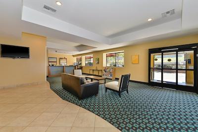 متل 6 سان دیگو میسشن والی ایست