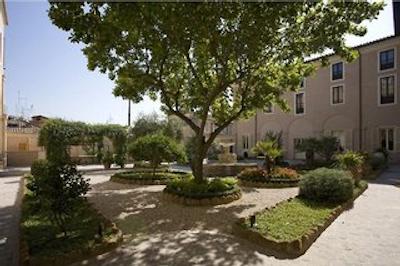 هتل دنا کامیلا ساولی