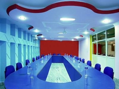 رویال هالیدیز