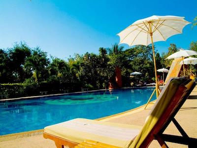 تاو گاردن هیلد اسپا اند ریزرت