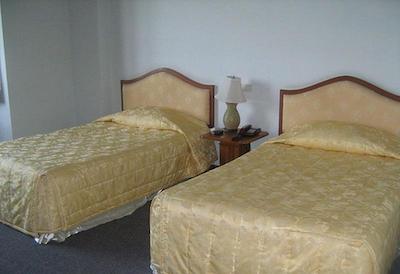 هرمیتاج هتل اند ریزرت