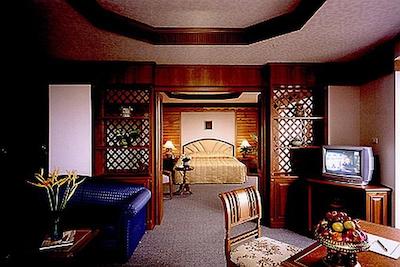 هرمیتاج هتل اند ریزرت