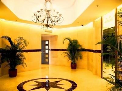 رزیدنس آن ریورز اج