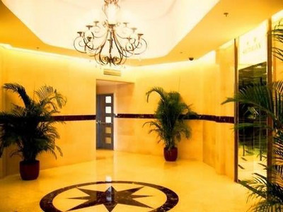 رزیدنس آن ریورز اج