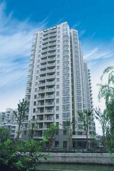 رزیدنس آن ریورز اج