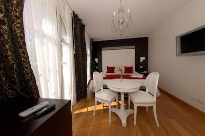 پوربیرز هتل بوتیک