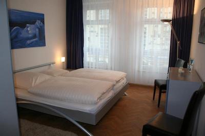 اپاردتل مونزگاس بای اپاردتلز ان در فراونکیرچ