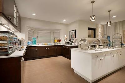 هموود سویتز بای هیلتون جاکسُنویل دیروود پارک