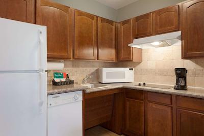 هموود سویتز بای هیلتون جاکسُنویل دیروود پارک