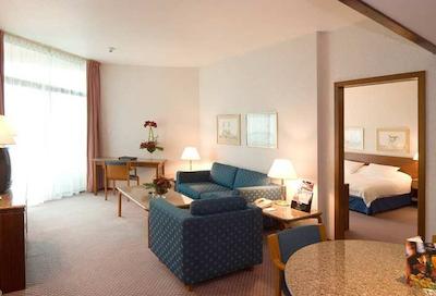 هتل آپارتمان هیلتون کورنیش