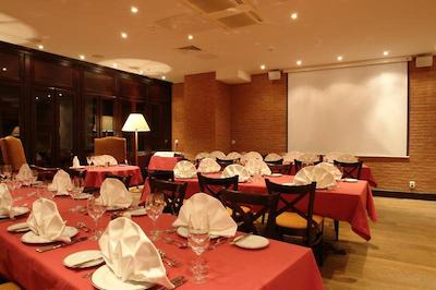 سولو سوکوس هتل واسیلیوفسکی