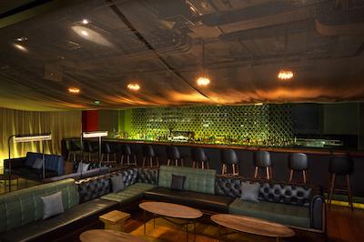 د آپزیت هاوس