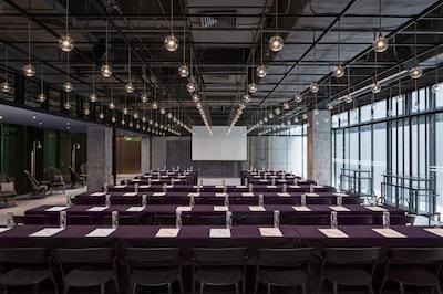 د آپزیت هاوس