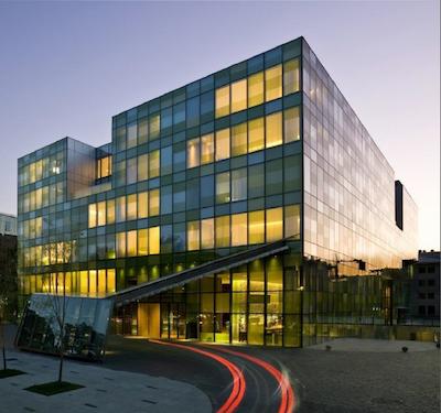 د آپزیت هاوس