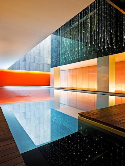 د آپزیت هاوس