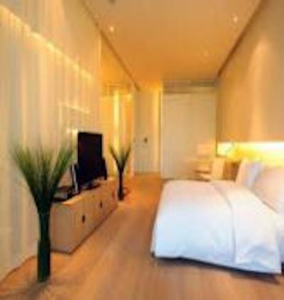 د آپزیت هاوس