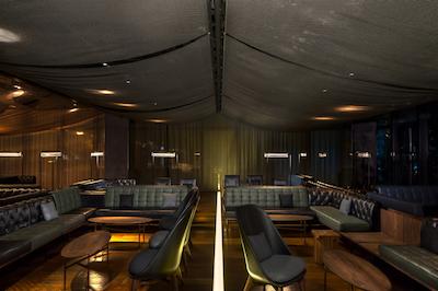 د آپزیت هاوس