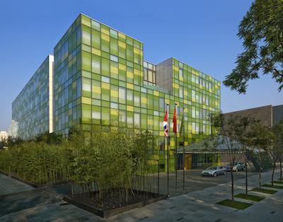 د آپزیت هاوس