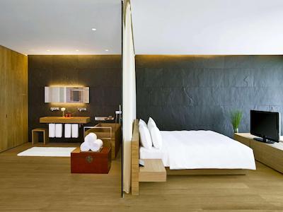 د آپزیت هاوس