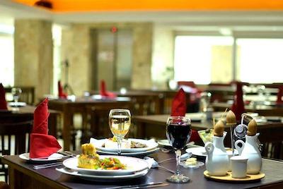 وایندهام گاردن کنسپشنن