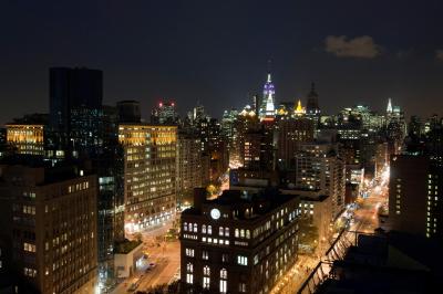 د استاندارد ایست ویلیج-د کوپر اسکوار