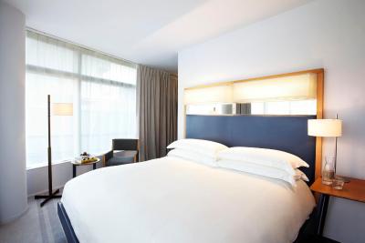 د استاندارد ایست ویلیج-د کوپر اسکوار