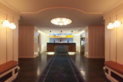 د استاندارد ایست ویلیج-د کوپر اسکوار