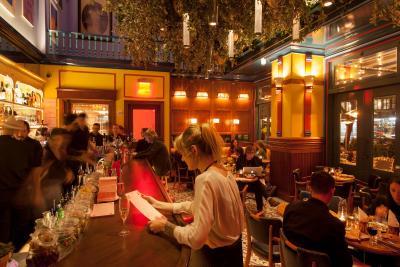 د استاندارد ایست ویلیج-د کوپر اسکوار