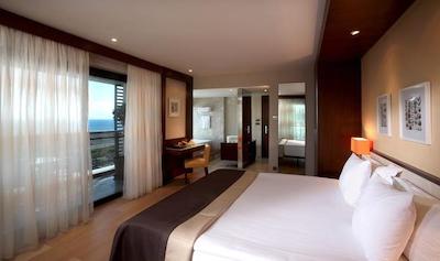 سنسیمار ساید ریزورت اند اسپا