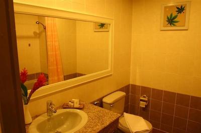 او نانگ کزی پلاس