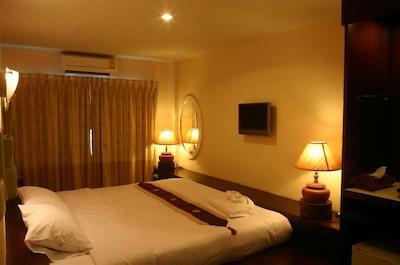 او نانگ کزی پلاس