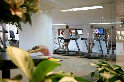 کرون پلازا لیماسل