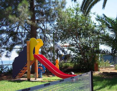 کرون پلازا لیماسل