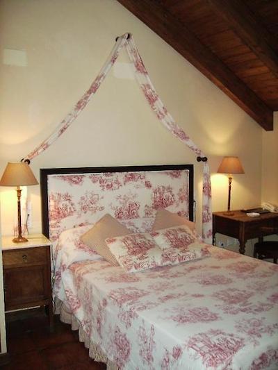 دموز سلکتا هتل دنا انیتا