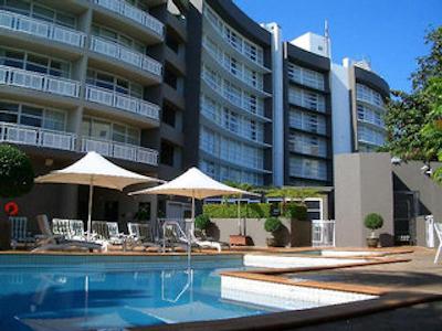 دوبلتری بای هیلتون هتل کیرنز