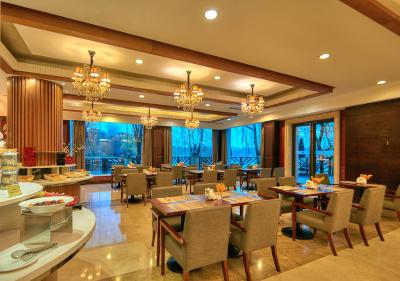 شانگهای نیو سنچری مانجو هتل لوشان