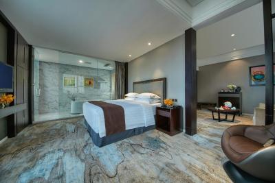 شانگهای نیو سنچری مانجو هتل لوشان