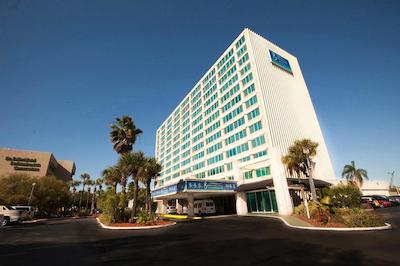 د باریمر هتل تامپا ریوروالک