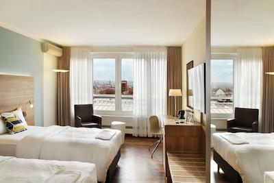 کورتیارد درسدن