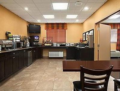 رامادا بای ویندهام سوری/لانگلی