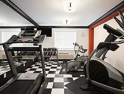 رامادا بای ویندهام سوری/لانگلی