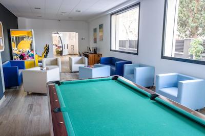 اپارتامنتز کالیفرنیا