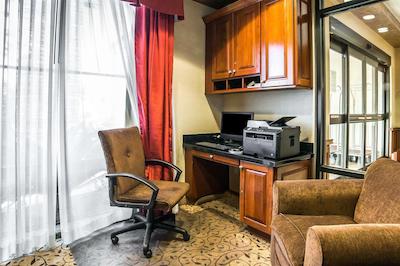 کمفرت این اند سویتز هندرسُن