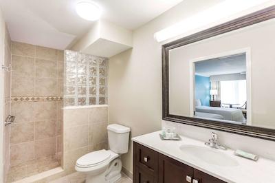 وایندهام گاردن فرت میرز بیچ