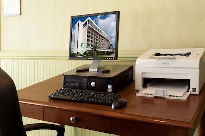 هلید این ساراسُتا-لیدو بیچ-@د بیچ