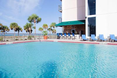 هلید این ساراسُتا-لیدو بیچ-@د بیچ