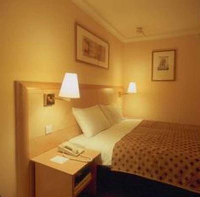 هلید این لندن کنسینگتون فروم