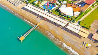 کریستال فمیلی ریزورت