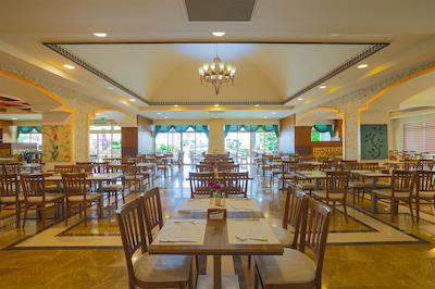 کریستال فمیلی ریزورت